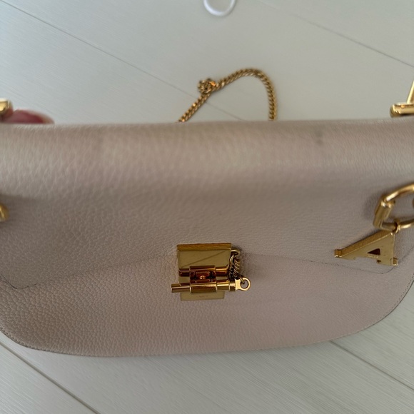 Chloe Beige Crossbody Bag with Gold Chain - Picture 6 of 8